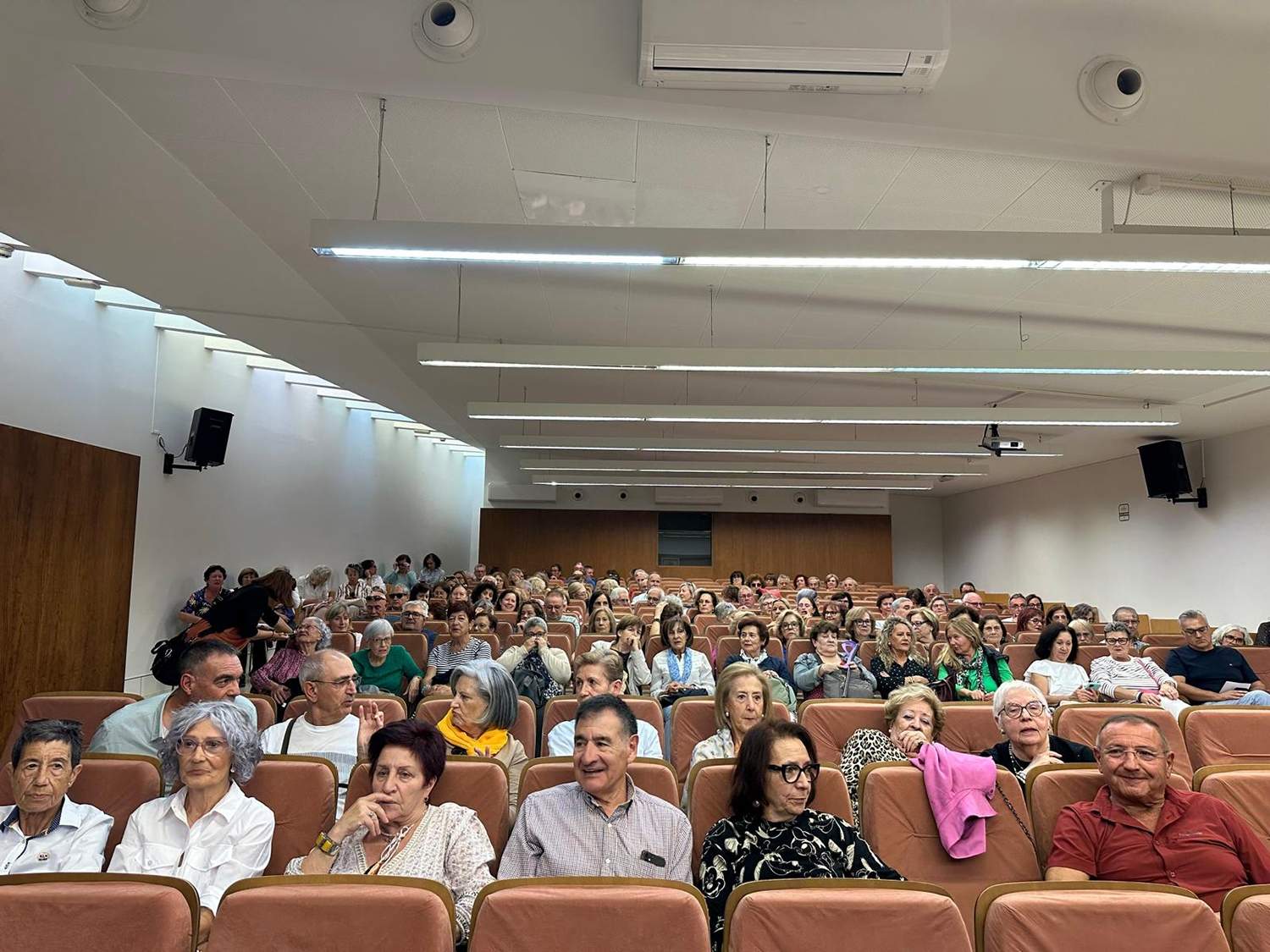 El Programa Interuniversitario de la Experiencia arranca el curso en Ponferrada con 326 estudiantes