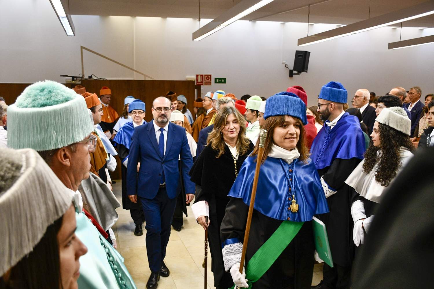 Acto de apertura del curso académico. El alcalde de Ponferrada, Marco Morala, y la rectora de la ULE, Nuria González.