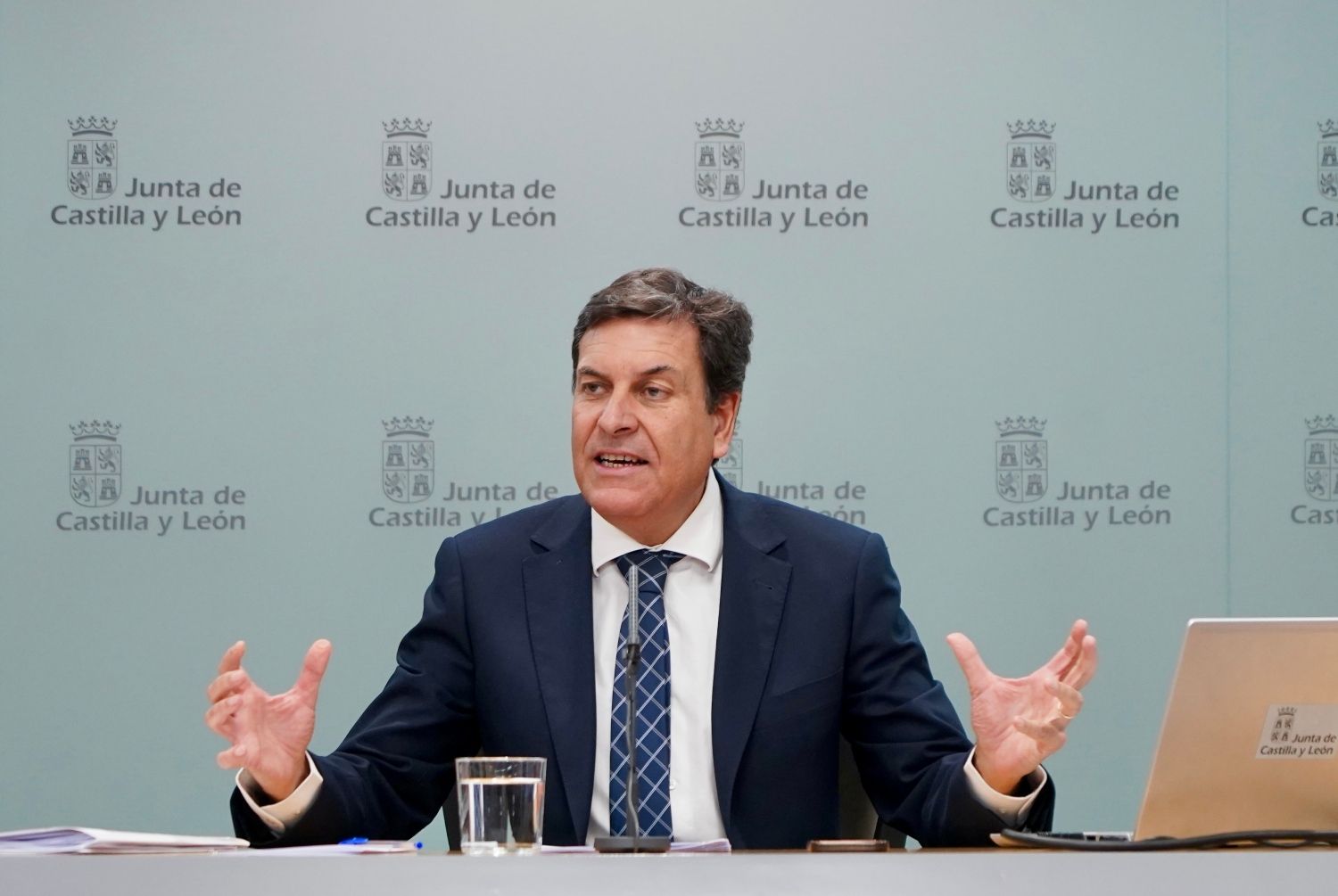 El consejero de Economía y Hacienda y portavoz, Carlos Fernández Carriedo El consejero de Economía y Hacienda y portavoz, Carlos Fernández Carriedo