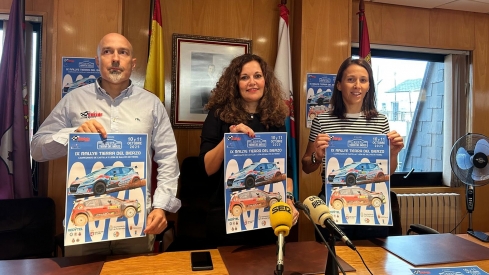Presentación Rallye Tierra del Bierzo. En la foto: el presidente de Médula Sport, Conrado Fernández, la alcaldesa de Bembibre, Silvia Cao (C), y la concejala de Deportes de Ponferrada, Eva González (D)