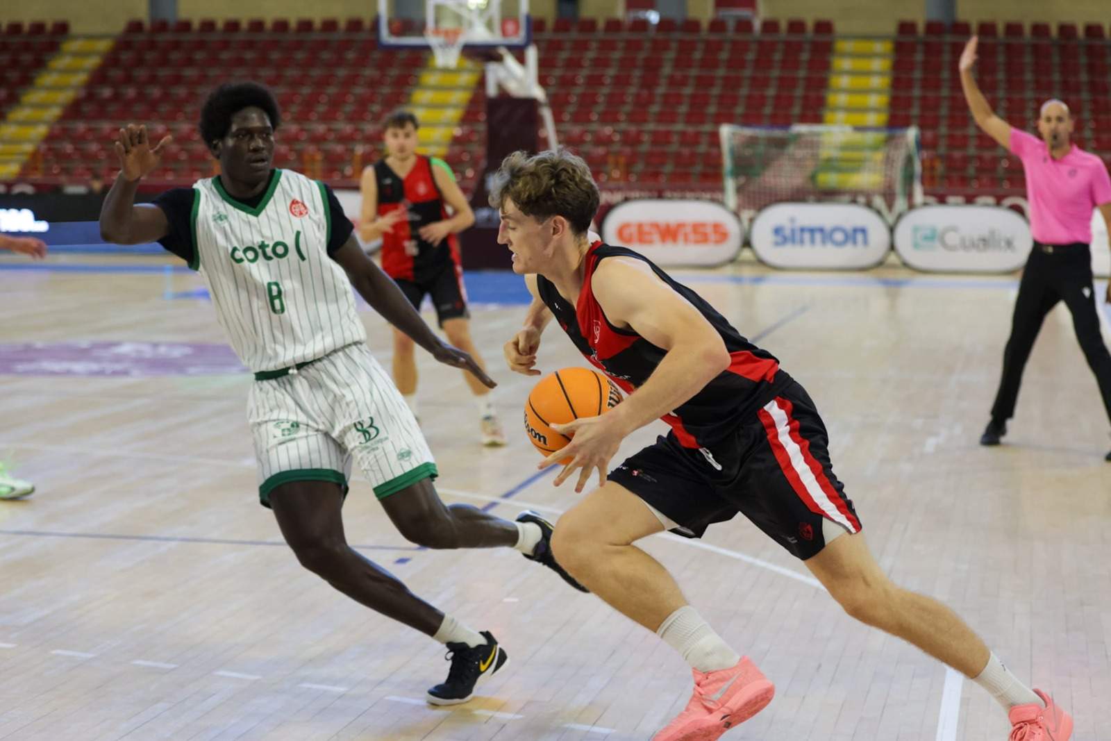 Coto Córdoba Clínica Ponferrada fotos @franperez70 (1) Coto Córdoba Clínica Ponferrada fotos @franperez70 (1)