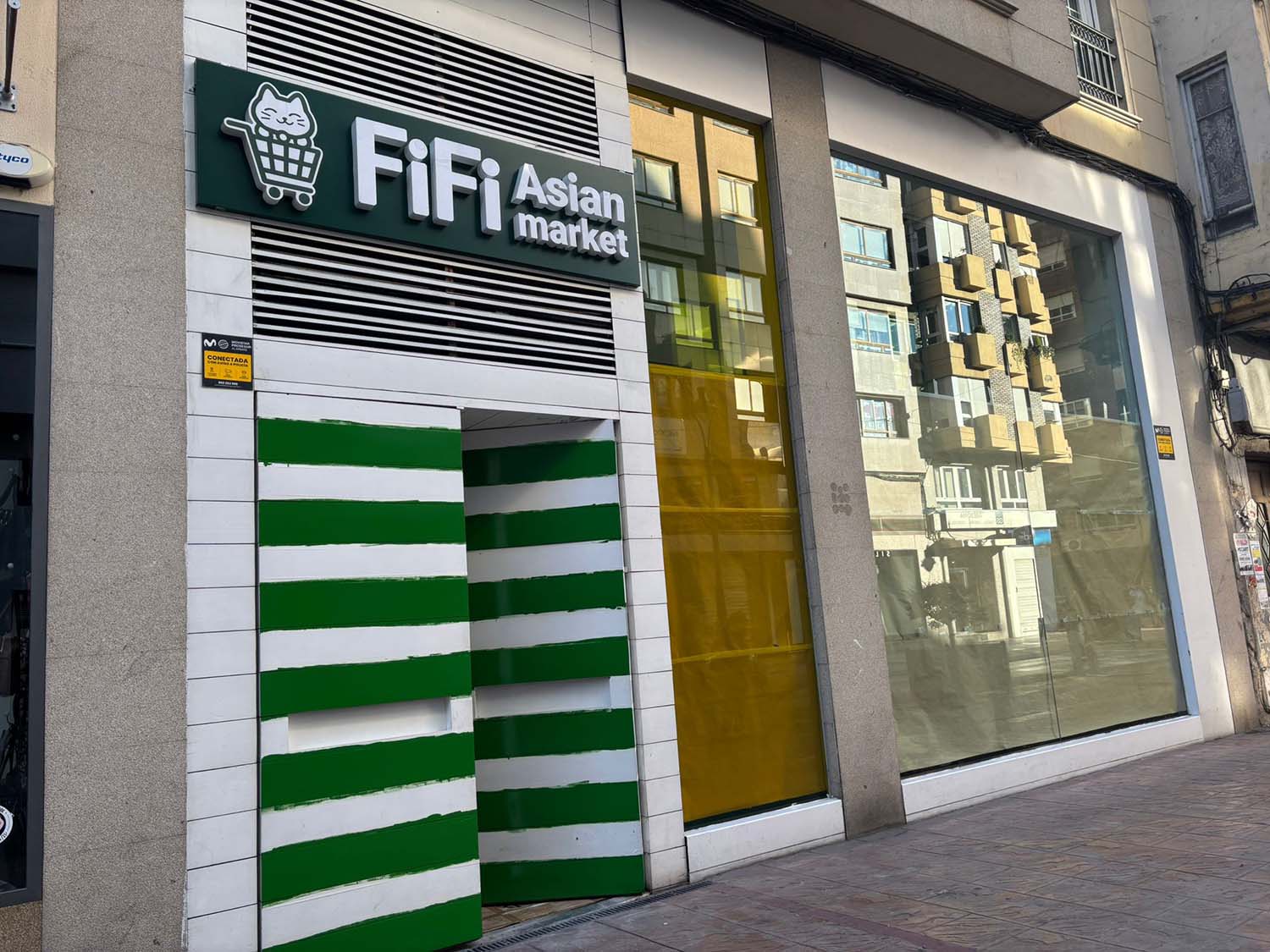 FiFi Asian Market en Ponferrada 1