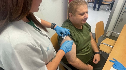 Vacunación en el centro de salud de Cuatrovientos