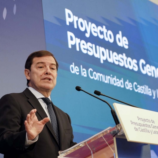 Leticia Pérez ICAL. El presidente de la Junta de Castilla y León, Alfonso Fernández Mañueco, comparece en rueda de prensa para presentar el proyecto de Ley de Presupuestos Generales de la Comunidad de Castilla y León Leticia Pérez ICAL. El presidente de la Junta de Castilla y León, Alfonso Fernández Mañueco, comparece en rueda de prensa para presentar el proyecto de Ley de Presupuestos Generales de la Comunidad de Castilla y León