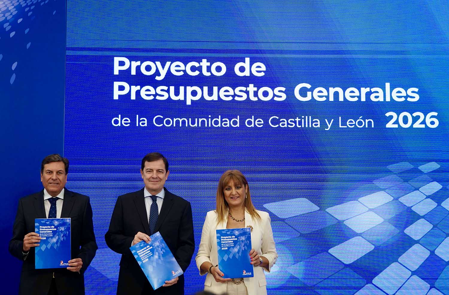 Mañueco operativo público ante incendios