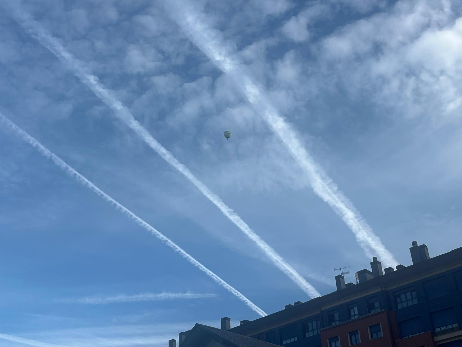 Globo aerostático Saltoki en Ponferrada (2) Globo aerostático Saltoki en Ponferrada (2)