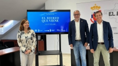 Jornada El Bierzo que viene. Olegario Ramón, presidente del Consejo Comarcal del Bierzo. Adelino Pérez, presidente CRDO Bierzo y Beatriz Anievas, gerente del Banco de Tierras