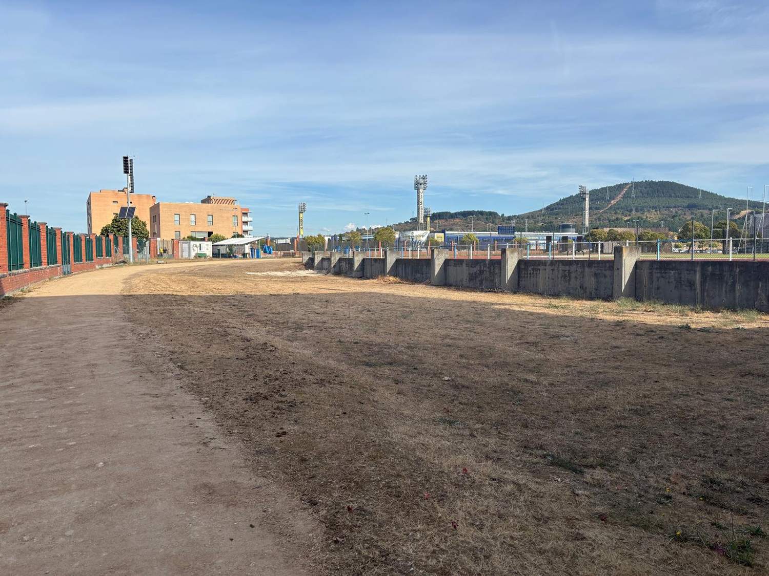 Anillo de calentamiento en las pistas Colomán Trabado