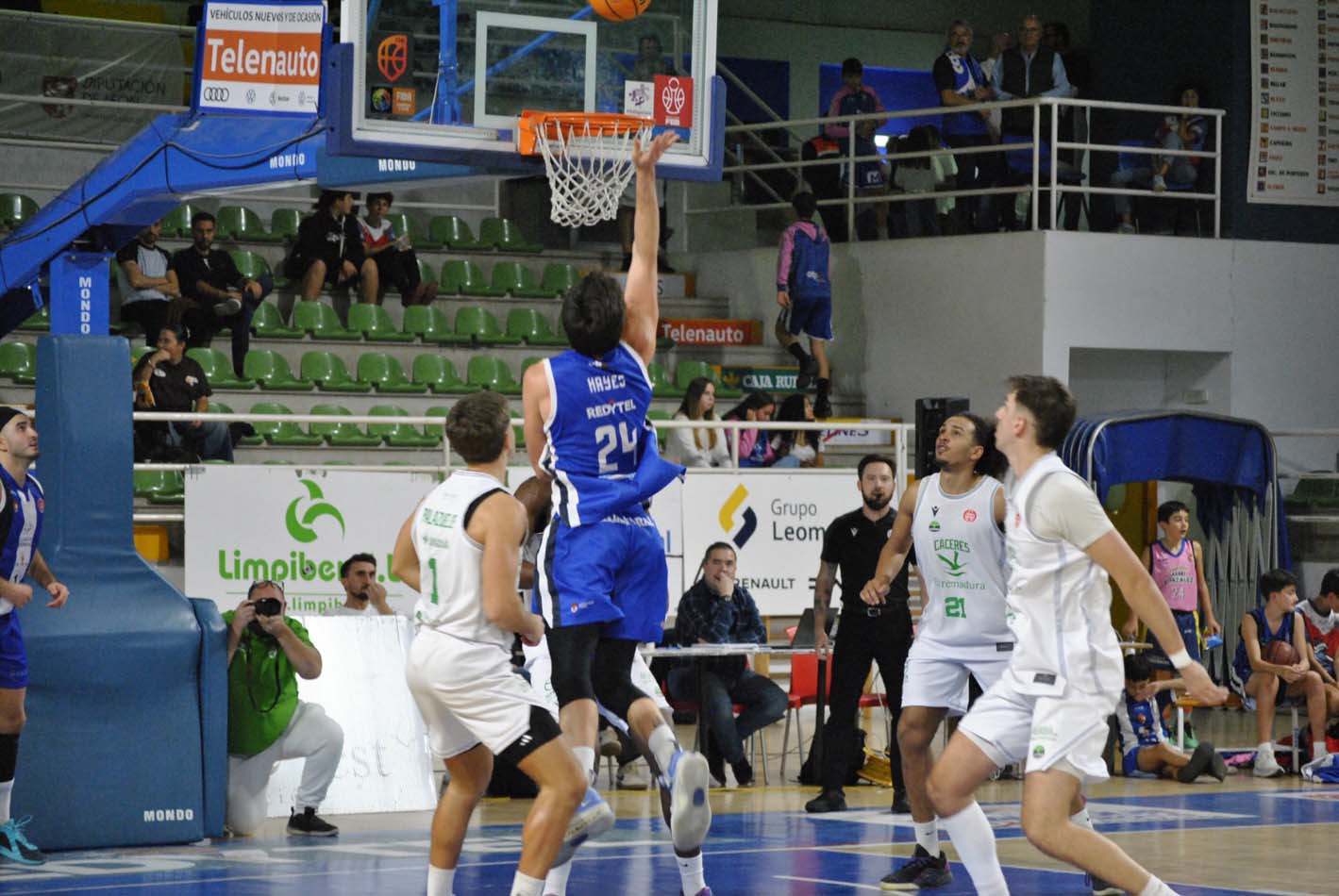 Baloncesto Clínica Ponferrada vs Cáceres Basket (1)