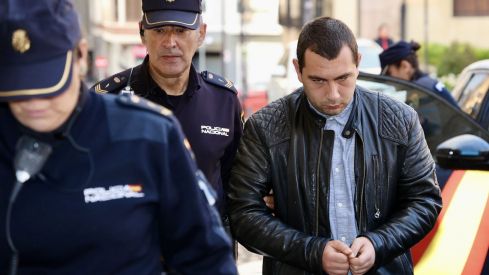 Primera sesión del juicio contra A.R.T.S., acusado de los delitos de asesinato y amenazas en el ámbito familiar por presuntamente haber matado a su madre durante la navidad de 2022 | Campillo / ICAL