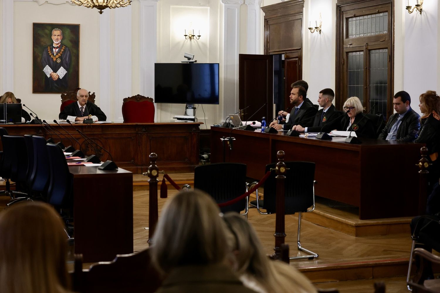 Primera sesión del juicio contra A.R.T.S., acusado de los delitos de asesinato y amenazas en el ámbito familiar por presuntamente haber matado a su madre durante la navidad de 2022 | Campillo / ICAL Primera sesión del juicio contra A.R.T.S., acusado de los delitos de asesinato y amenazas en el ámbito familiar por presuntamente haber matado a su madre durante la navidad de 2022 | Campillo / ICAL