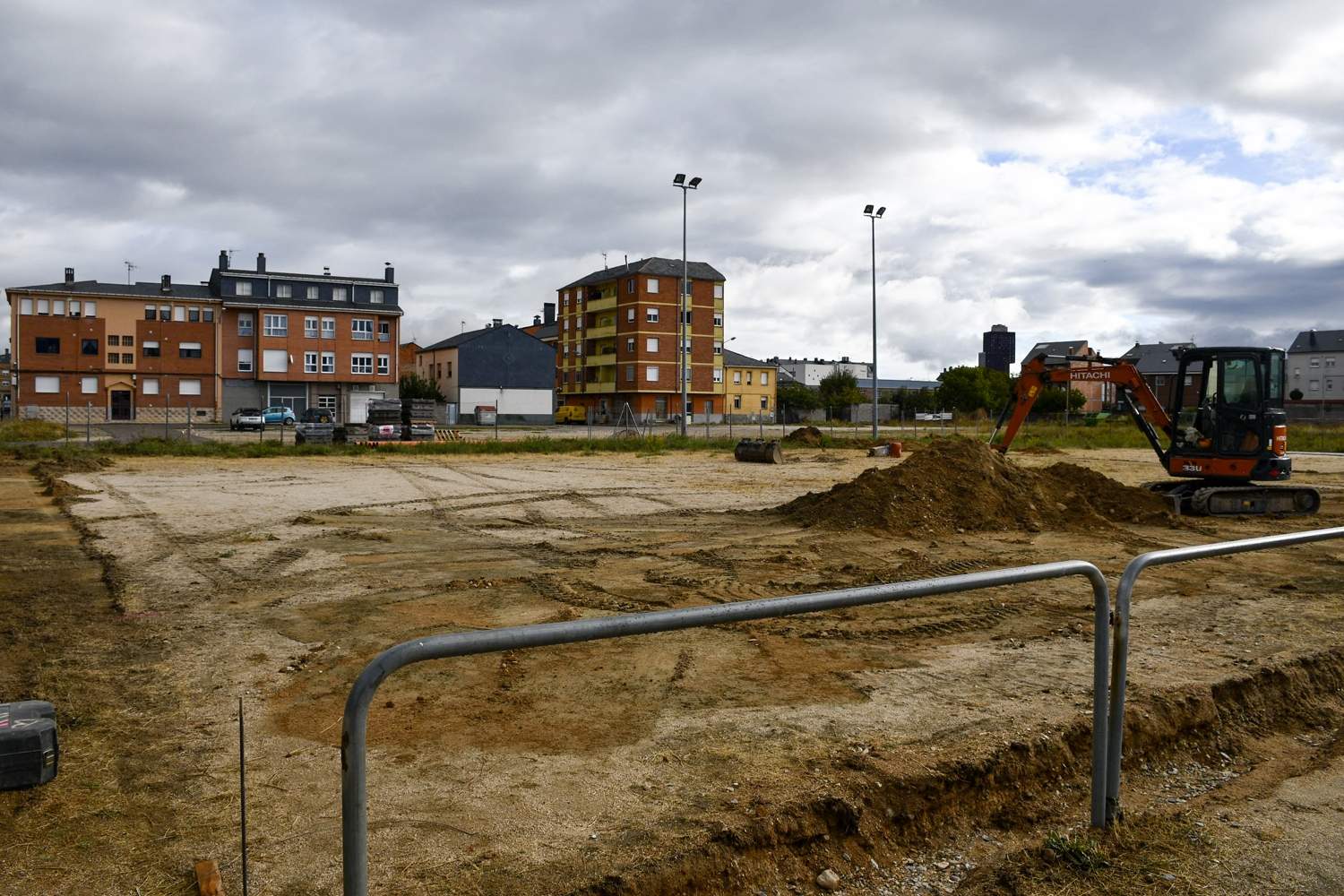 Campo de fútbol de Cuatrovientos (8) Campo de fútbol de Cuatrovientos (8)