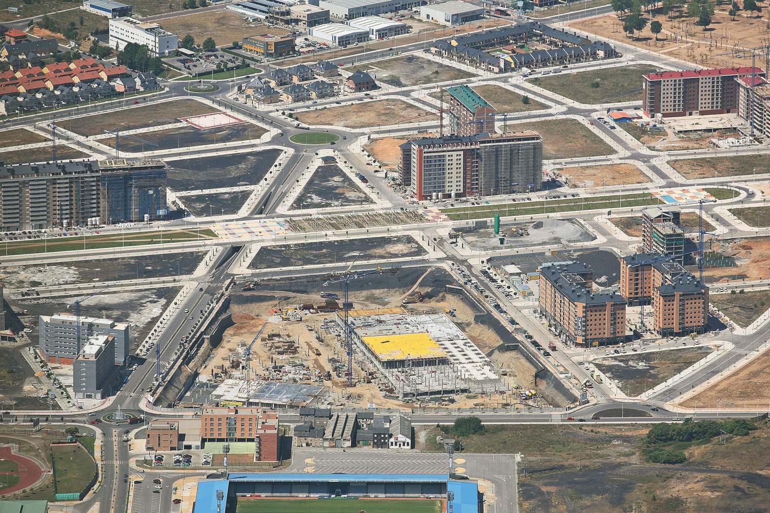 Construcción del CC El Rosal. Cedidas a InfoBierzo(2) Construcción del CC El Rosal. Cedidas a InfoBierzo(2)