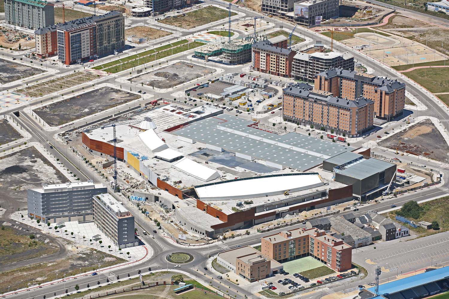 Construcción del CC El Rosal. Cedidas a InfoBierzo(4) Construcción del CC El Rosal. Cedidas a InfoBierzo(4)