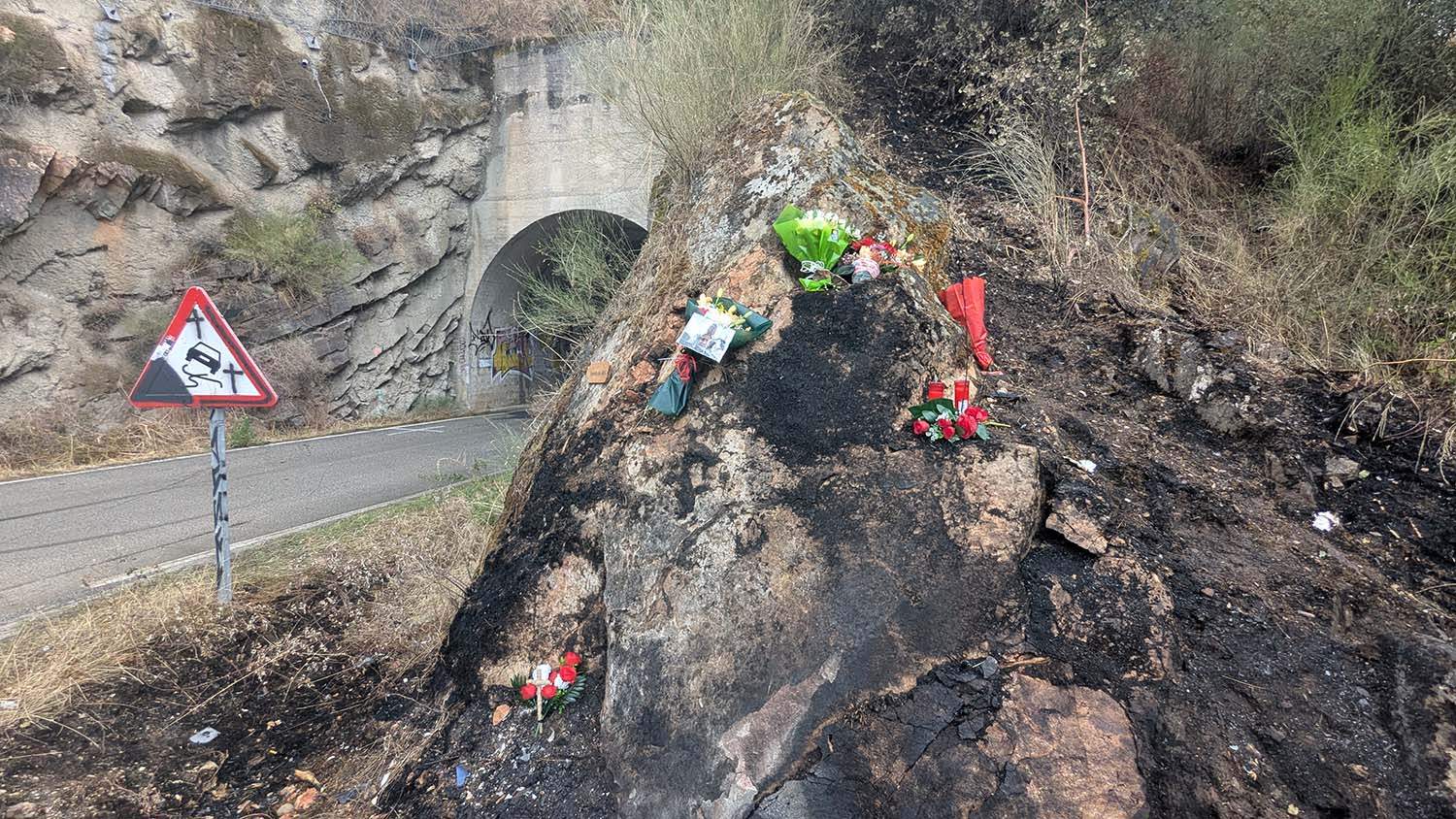 Homenaje en el punto donde tuvo lugar el accidente 3