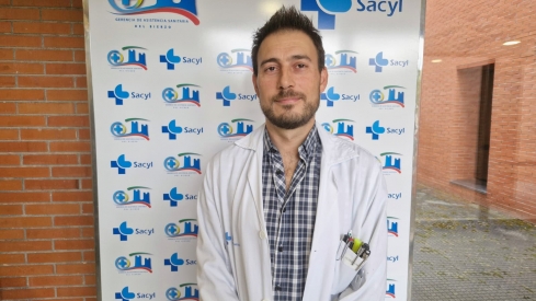 El jefe del Servicio de Urología de la Gasbi, Óscar Miranda