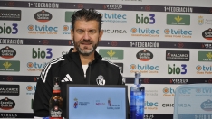 El entrenador de la Ponferradina, Fernando Estévez