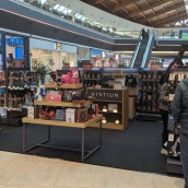 Sir Animals (7) Ponferrada se viste por los pies: Sir Animals aterriza en El Rosal