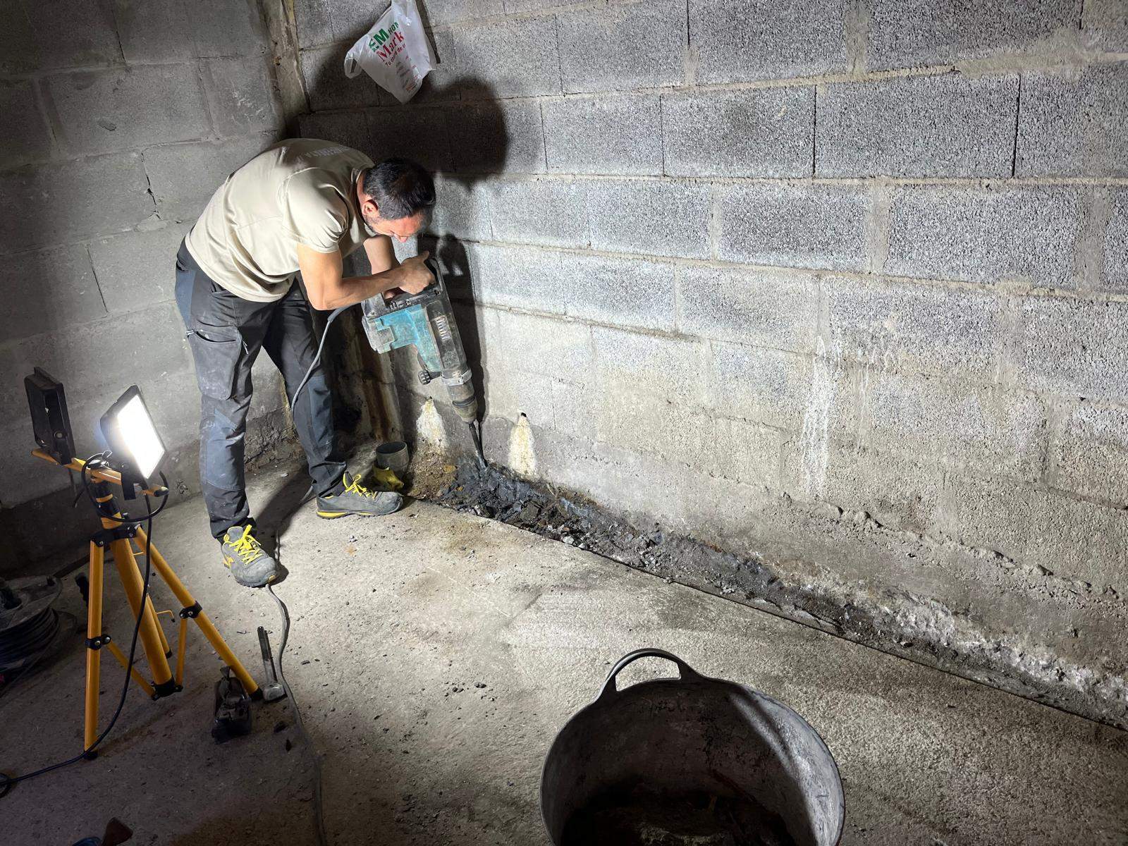 Obras de adecuación del local de la Junta Vecinal de Montes de Valdueza(5)