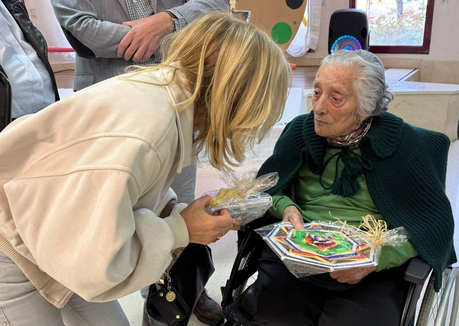 La vecina de Vega de Valcarce Pura Prada cumple 100 años rodeada de amor y arte La vecina de Vega de Valcarce Pura Prada cumple 100 años rodeada de amor y arte