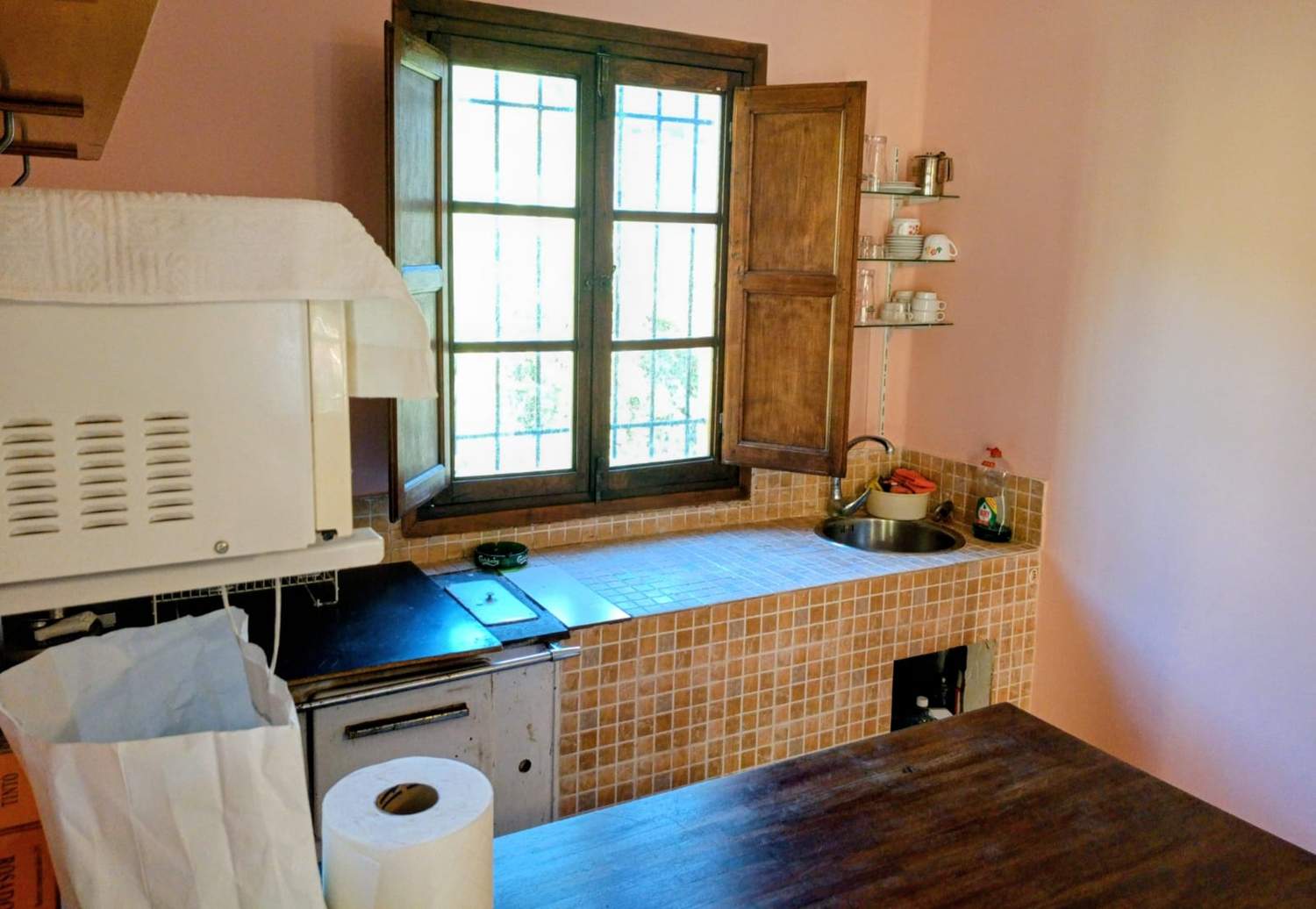 Rehabilitación de las escuelas de Valdefrancos (Ponferrada) (1)