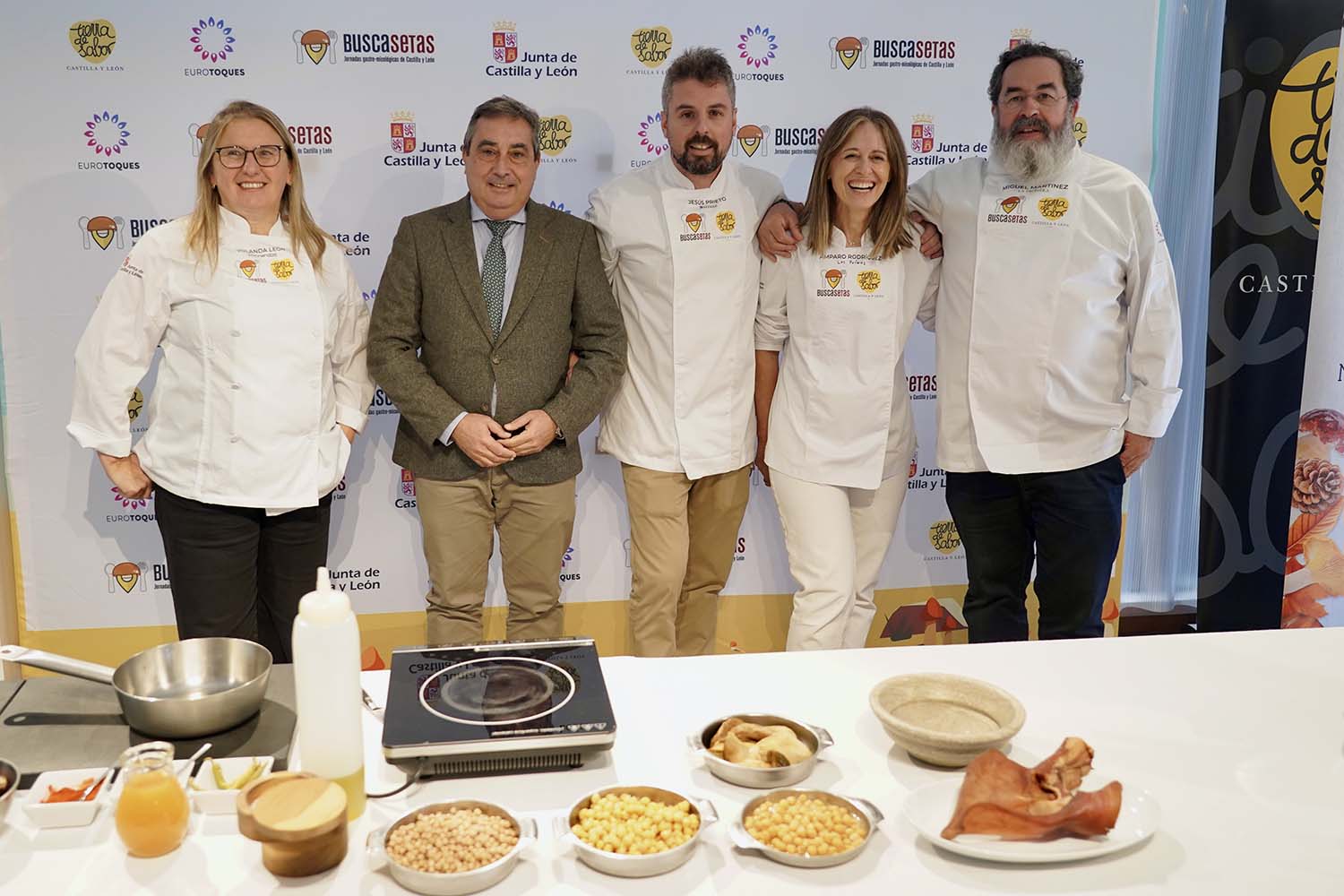 Campillo ICAL. El director general del Instituto Tecnológico Agrario de Castilla y León (Itacyl), Rafael Sáez, interviene en el acto de presentación de las XXIV Jornadas Micológicas Buscasetas (1 Campillo ICAL. El director general del Instituto Tecnológico Agrario de Castilla y León (Itacyl), Rafael Sáez, interviene en el acto de presentación de las XXIV Jornadas Micológicas Buscasetas (1