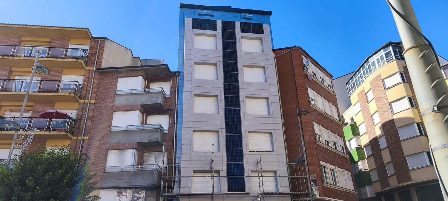 Nueva cara del hostal San Miguel de Ponferrada que sorprende con su remodelación Nueva cara del hostal San Miguel de Ponferrada que sorprende con su remodelación