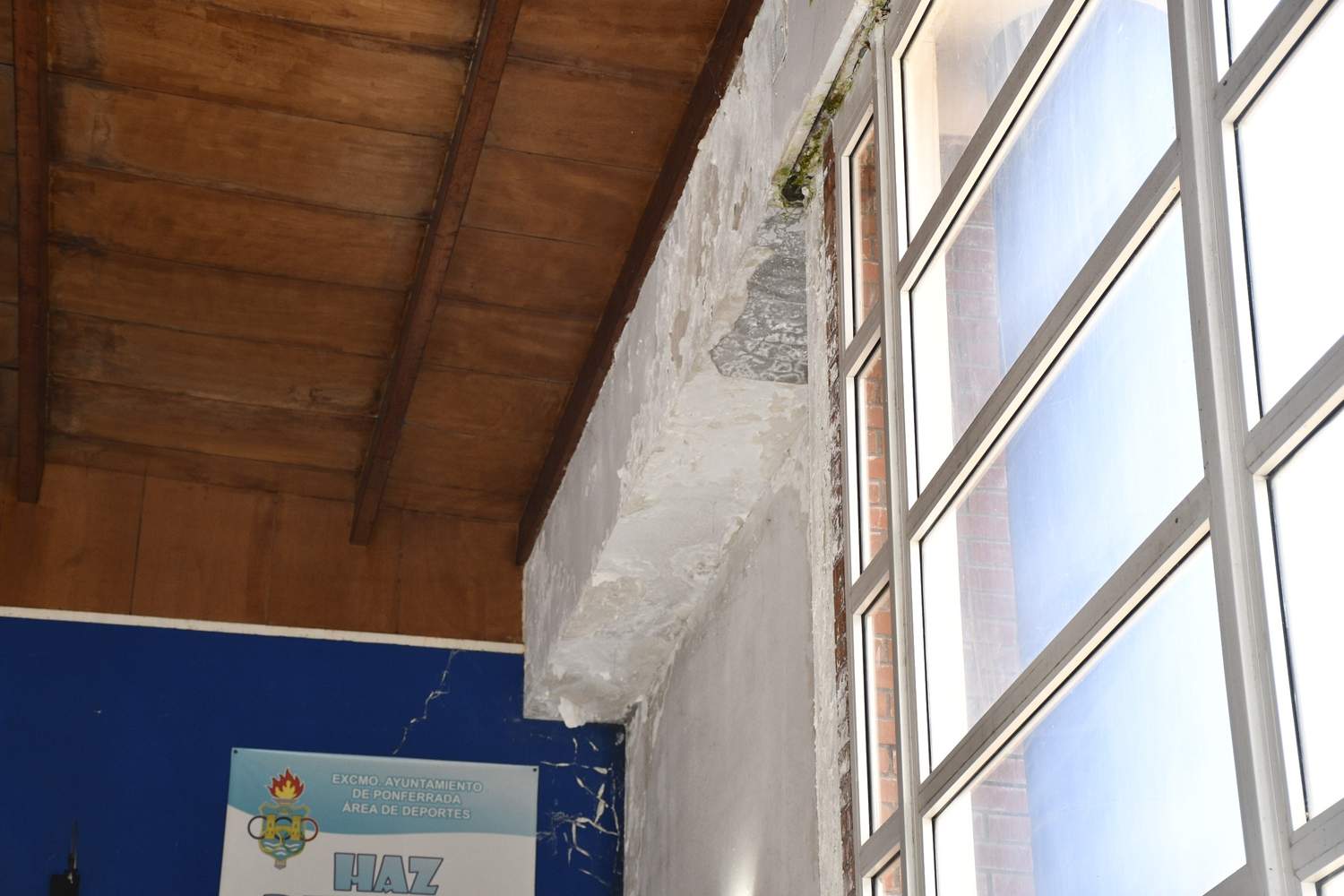 Estado de las piscinas Lydia Valentín (1)