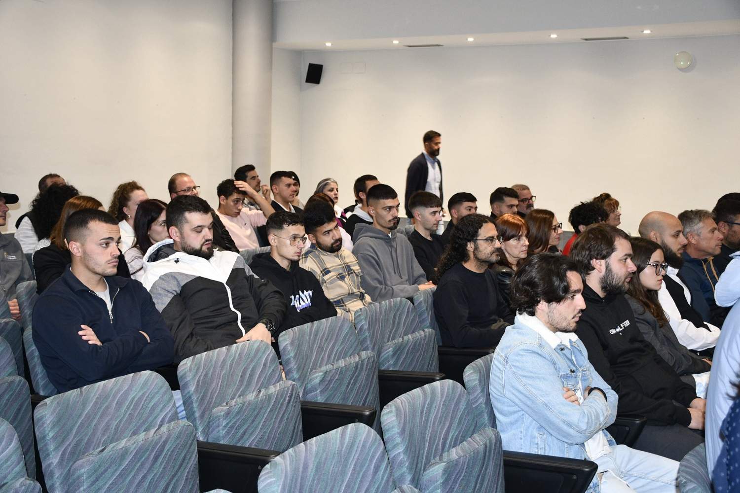 Acto de clausura de los Programas Mixtos de la escuela Pablo Voces (4) Acto de clausura de los Programas Mixtos de la escuela Pablo Voces (4)