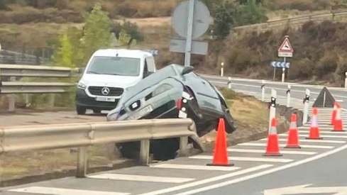 Accidente en la N-6 a la altura de Roldán. Cedidas a InfoBierzo 
