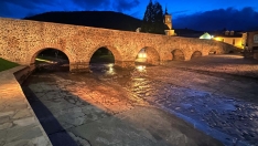 Río Meruelo a su paso por Molinaseca tras la limpieza. Cedidas a InfoBierzo