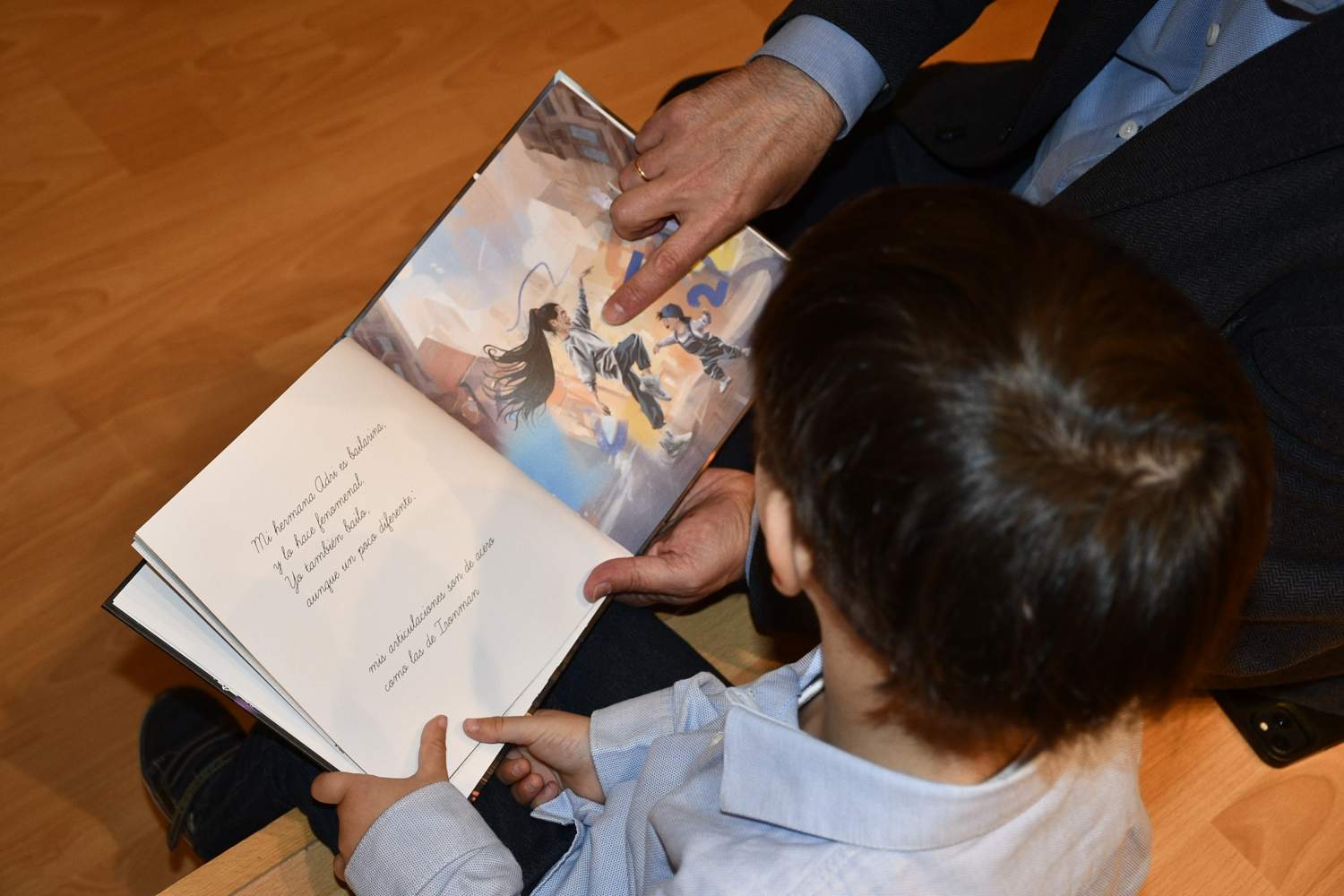 Presentación evento “Por dos pulgares de nada” (7) Presentación evento “Por dos pulgares de nada” (7)