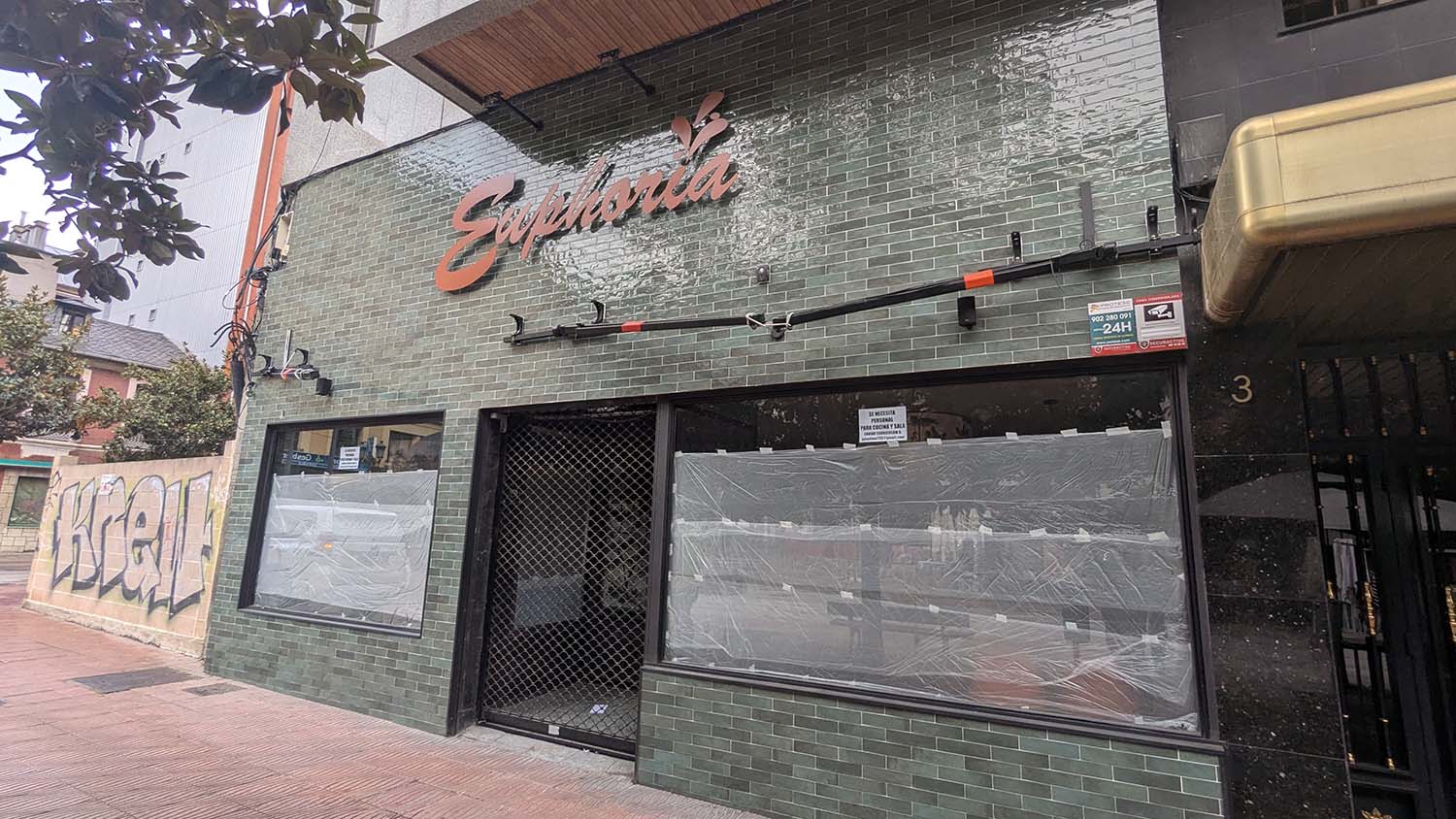 Apertura del nuevo local en la la plaza Fernando Miranda