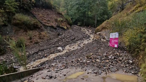 Carretera cortada para llegar a Peñalba de Santiago. Foto La cantina de Peñalba