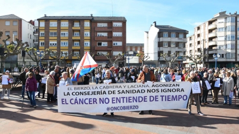 Manifestación por la sanidad del Bierzo en Bembibre (45) Manifestación por la sanidad del Bierzo en Bembibre (45)