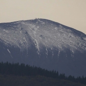 César Sánchez ICAL. Primeros copos de nieve en el alto de El Morredero en Ponferrada