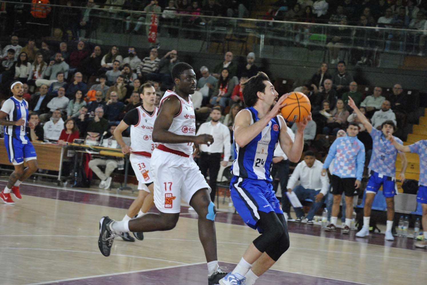 Derbi entre la Cultural y el Baloncesto Ponferrada (4) Derbi entre la Cultural y el Baloncesto Ponferrada (4)