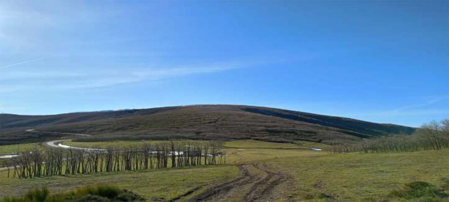 Lugar afectado por las dos nuevas canteras de pizarra en Benuza Lugar afectado por las dos nuevas canteras de pizarra en Benuza