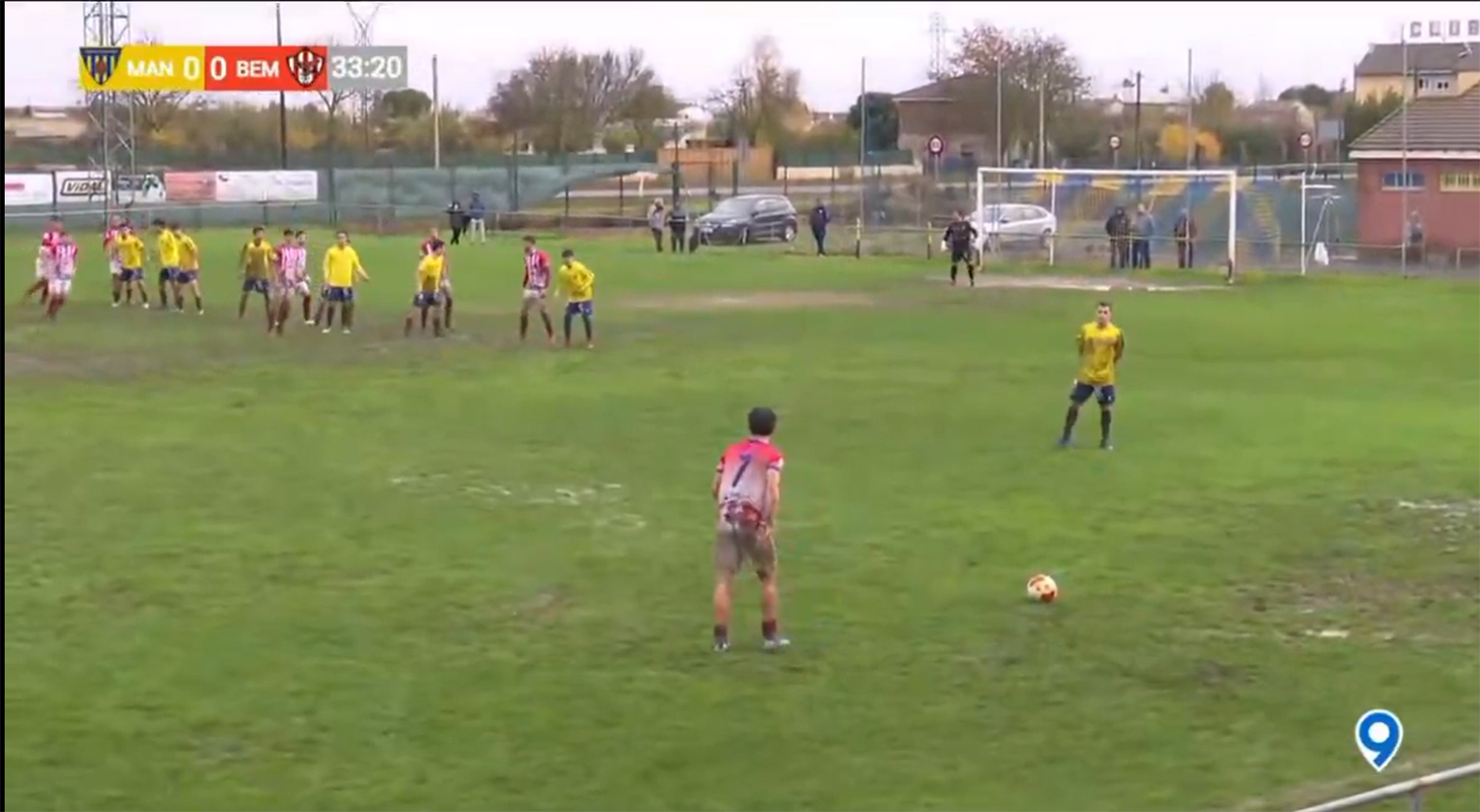 El Atlético Bembibre pierde con polémica en el impracticable campo del Atlético Mansillés El Atlético Bembibre pierde con polémica en el impracticable campo del Atlético Mansillés