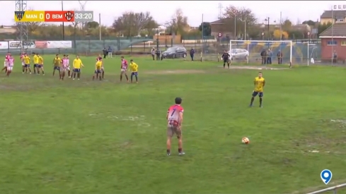 El Atlético Bembibre pierde con polémica en el impracticable campo del Atlético Mansillés