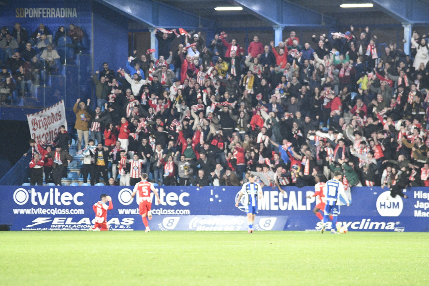 Gol del Lugo frente a la Ponferradina (17)