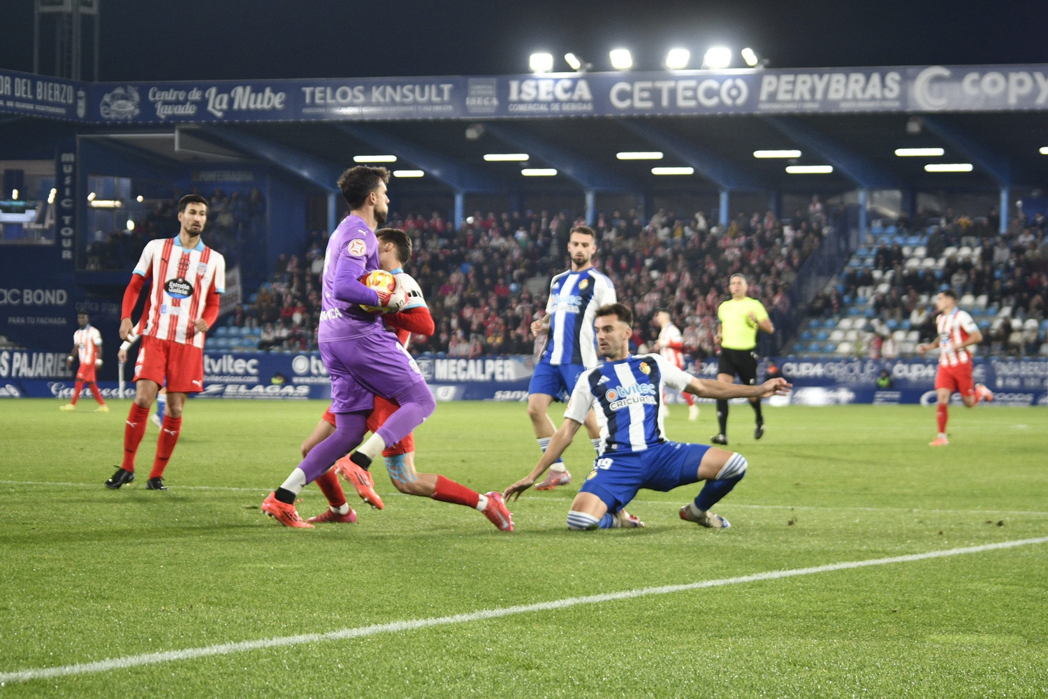 Ponferradina Lugo (141)