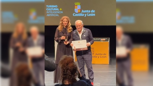 Prada A Tope recibe el premio AR-PA Turismo Internacional 2025 | Foto: Instagram de Prada A Tope