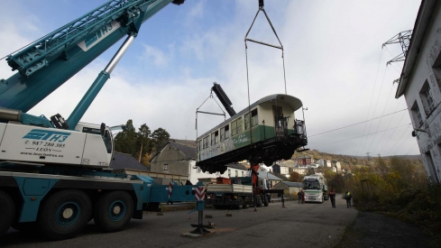 César Sánchez / ICAL . Recepción de los coches de pasajeros del tren turístico del Ponfeblino César Sánchez / ICAL . Recepción de los coches de pasajeros del tren turístico del Ponfeblino