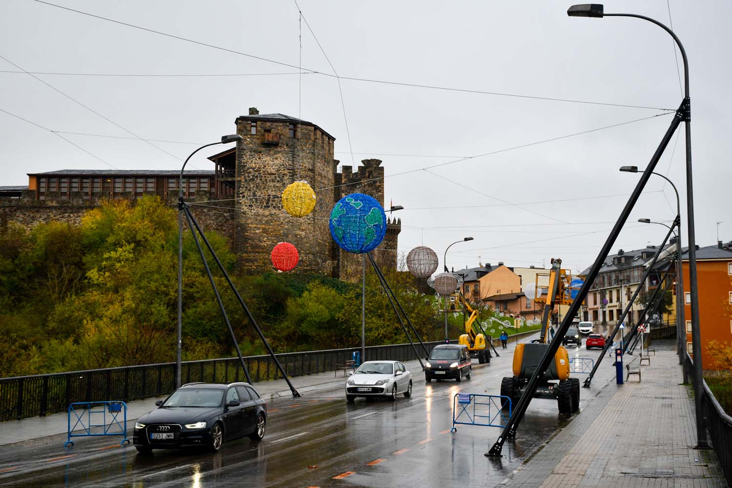 Sistema solar luces de Navidad Ponferrada (6)
