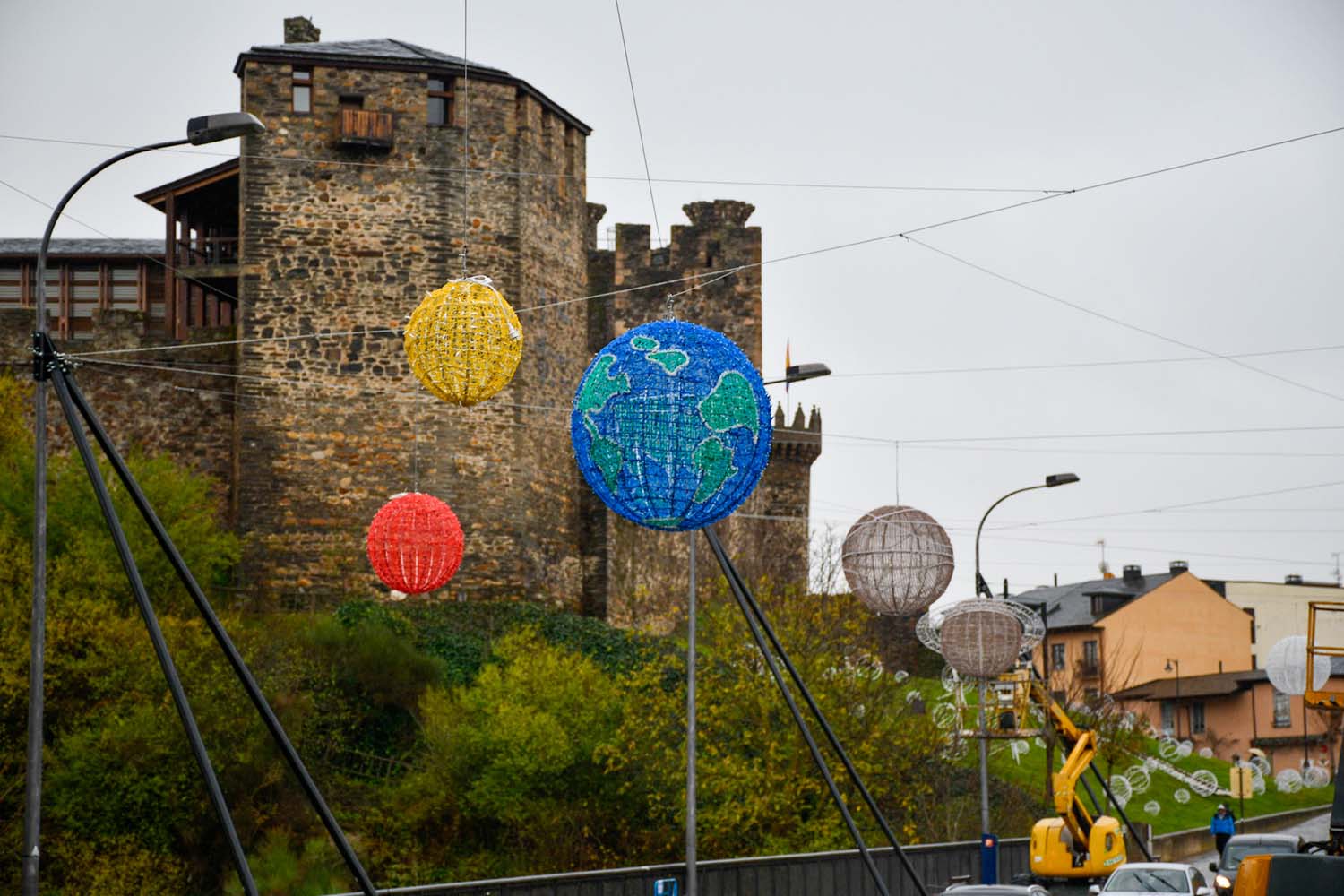 Sistema solar luces de Navidad Ponferrada (1)