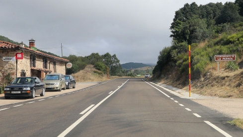 Brágimo / ICAL . Carretera CL-627, entre Cervera de Pisuerga y Cantabria en la Pernía