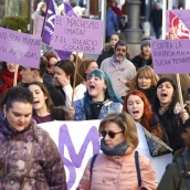 Carlos S. Campillo ICAL. Cientos de personas se manifiestan en León contra la violencia machista