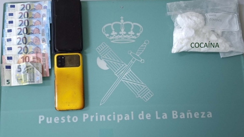 Detenido en La Bañeza un hombre de 38 años con 210 gramos de cocaína tras un operativo en la estación de autobuses