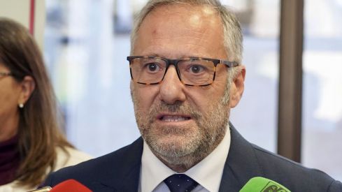 El presidente de las Cortes, Carlos Pollán en la presentación de la Cátedra de Parlamentarismo de la ULE | Campillo/ ICAL